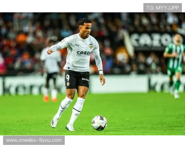 从克鲁伊维特到艾德沃卡特:库拉索足球的十年进化论 从克鲁伊维特到艾德沃卡特:库拉索足球的十年进化论